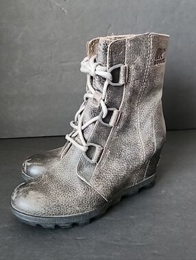 Sorel Joan of Arctic Wedge II winter ombre grunge distressed boots size 6.5